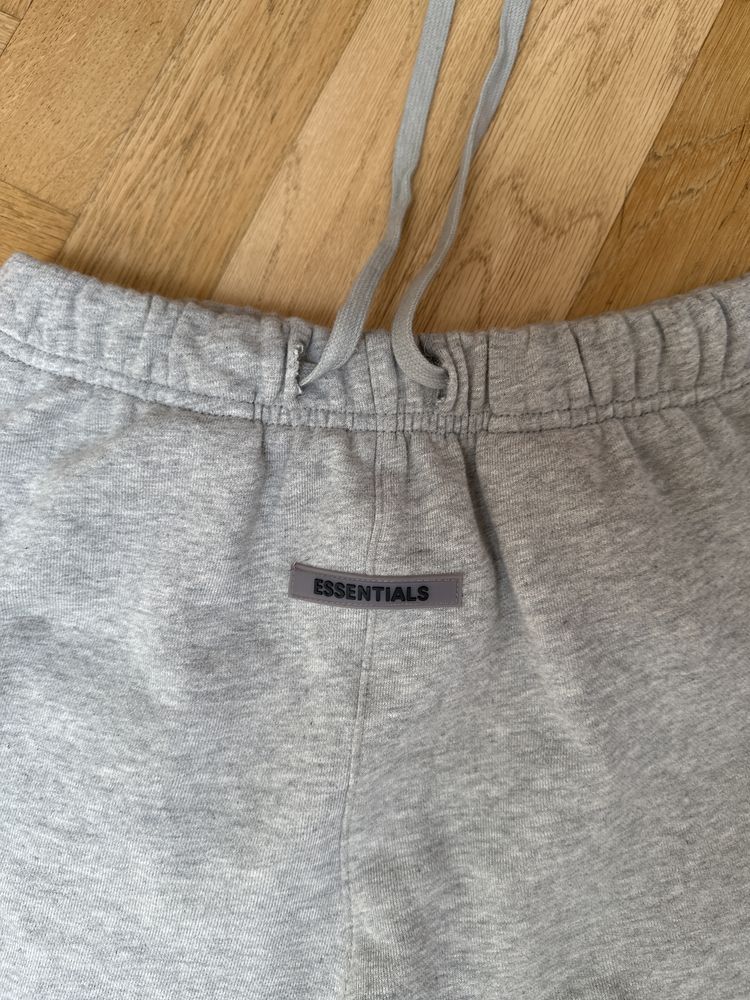 Pantaloni Essentials S