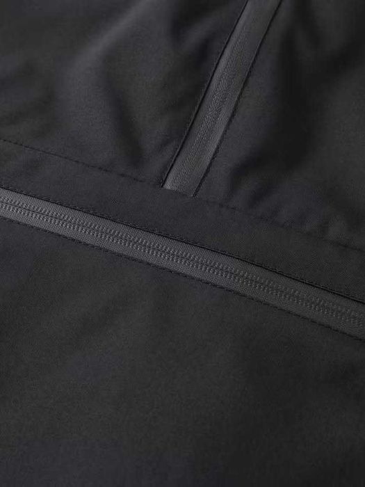 Мъжко ветроустойчиво спортно яке с качулка