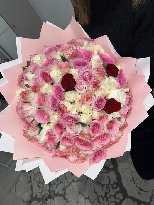 Букет цветов розы 91 штук