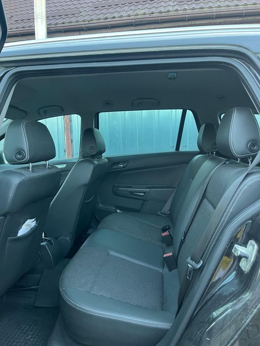 Masina Opel Astra Station