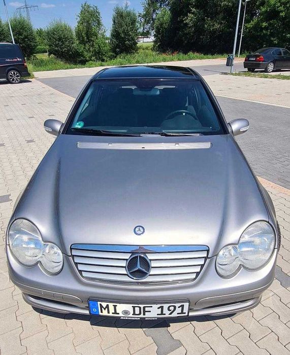 Mercedes C200 Kompressor 163 CP Coupe Automat