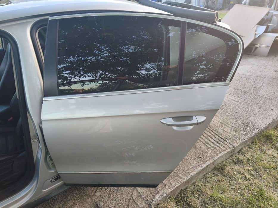 Ușă stânga spate culoare argintiu LA7W Volkswagen Passat B6 sedane ber