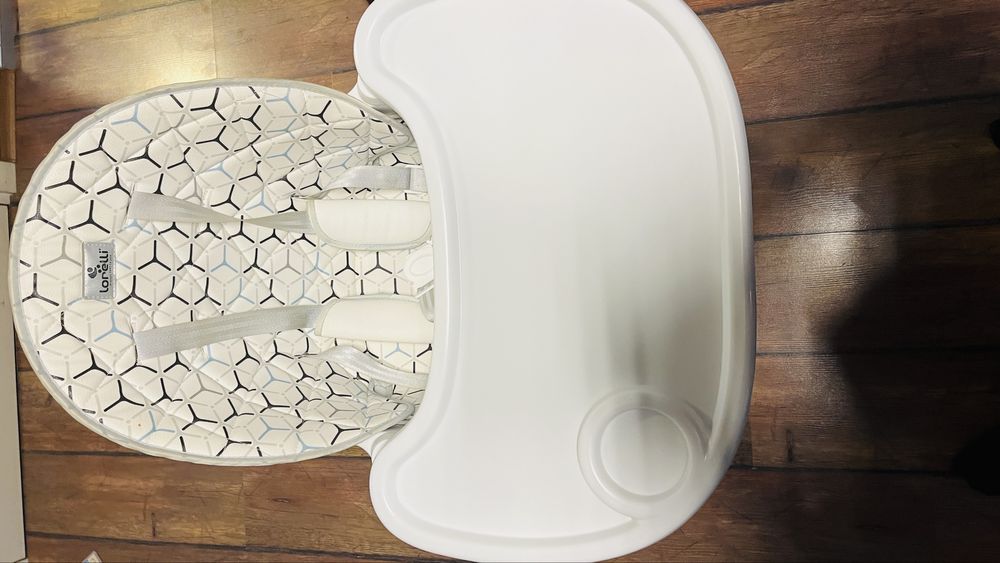 Дървено столче за хранене