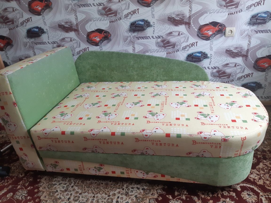 диван,кровать детская
