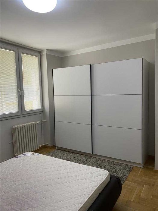 Дава се под наем Двустаен апартамент в Бургас, Изгрев - 59 кв.м за 178.5 € - Снимка #1