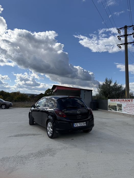 Opel Corsa D 1.4 benzină 2009 Coupe
