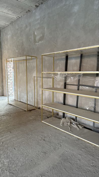 Shu yerdagi 5 ta stelaj sotiladi