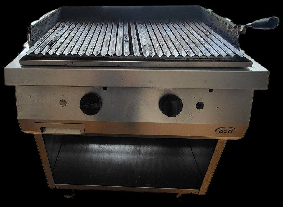 Vand gratar cu roca vulcanica