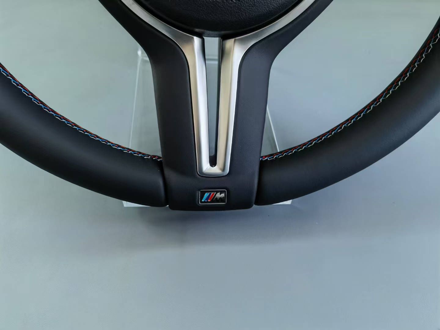 Volan nou  BMW M cu padele