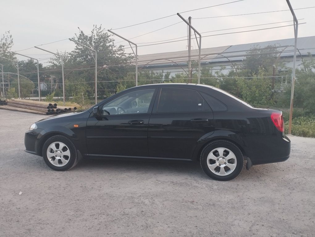 Gentra 2021 y A/T 3 bez luk  4 pakalena