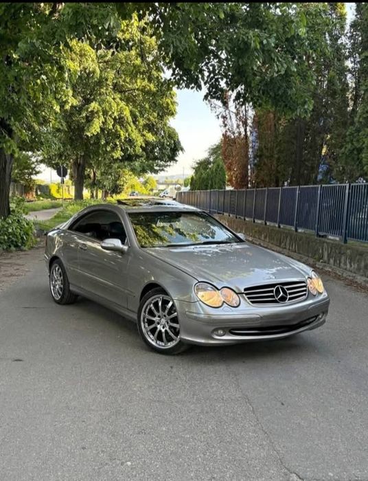 Vând Mercedes Benz clk200 kompresor avantgarde
