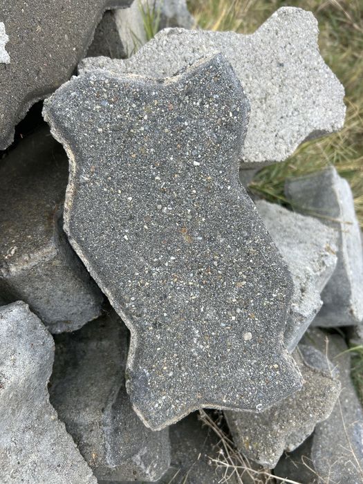 Pavaj industrial in forma de s