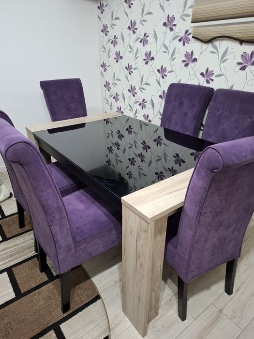 Vand masa de bucatarie / living cu 6 scaune