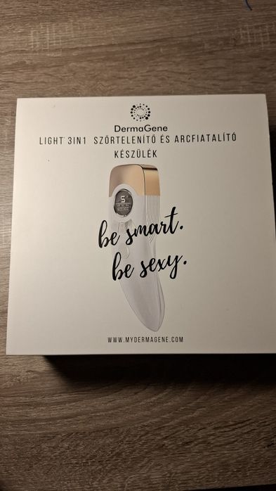 DermaGene Light 3in1 hair removal device