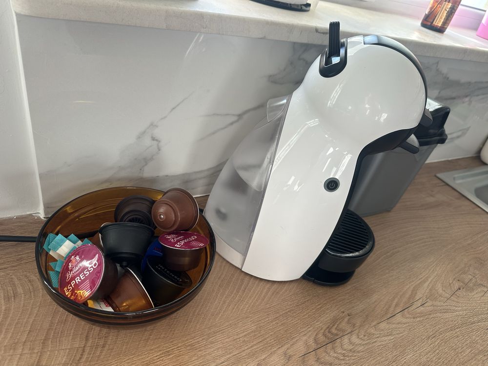 Кафе машина DeLonghi Nescafе Dolce Gusto PICCOLO  Krups