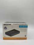 Switch Gigabit Ethernet Plus cu 8 porturi hard