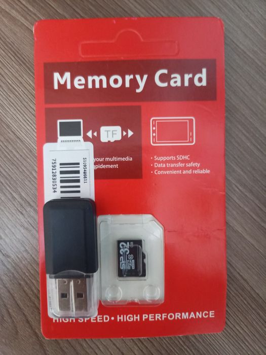 Карта памяти 32 Gb. + адаптер-флешка