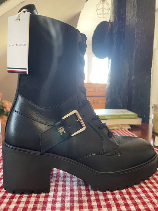 Нови Tommy Hilfiger боти