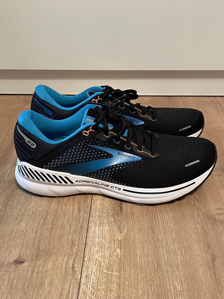 Brooks Adrenaline GTS 22