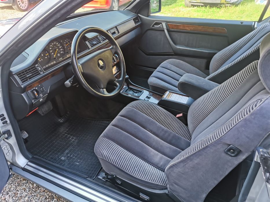 Vând Mercedes Benz w124 300CE coupe