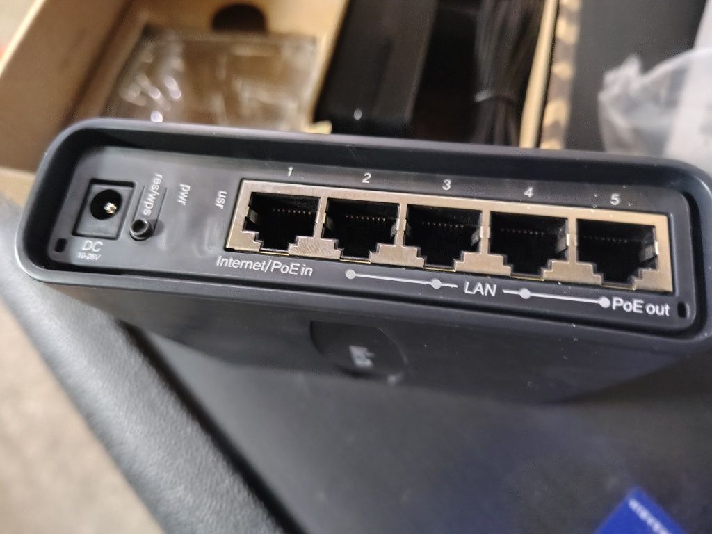 Маршрутизатор MikroTik hAP ac lite RB952Ui-5ac2nD-TC