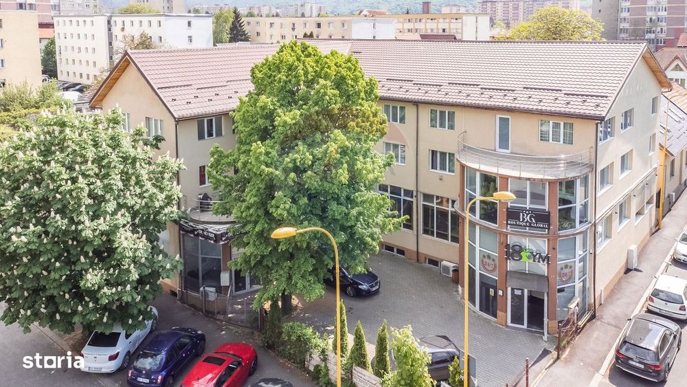 Hotel cu 23 unități de cazare, 2 săli de ședință, locație excelentă