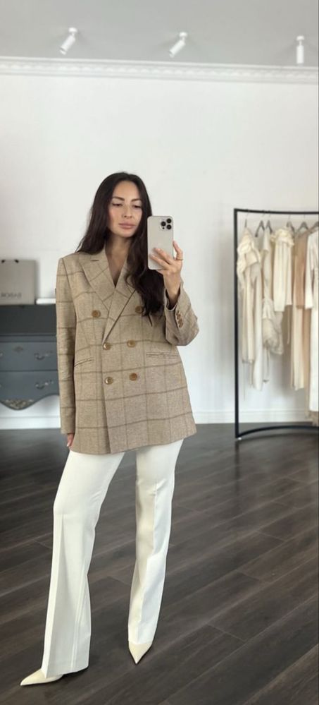 Новый жакет из льна Brunello Cucinelli