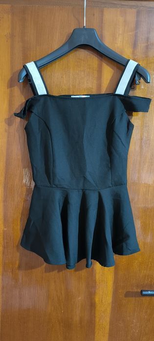 Лятна блуза с паднали рамене