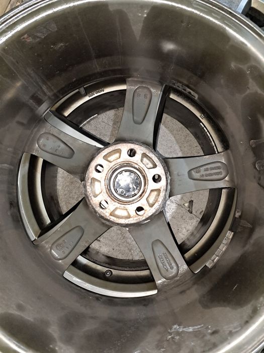 Vând jante autec R18