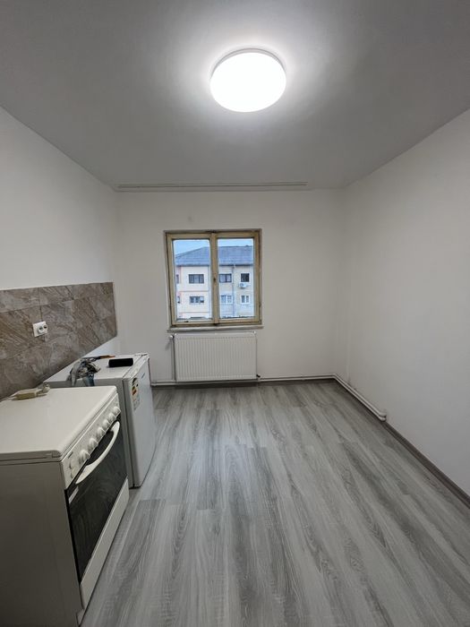 Vand apartament!