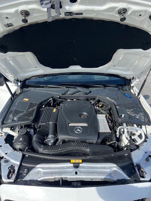 Propietar vand Mercedes C coupe