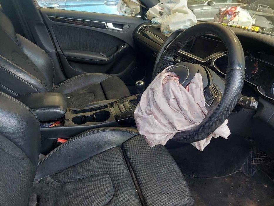 Far stanga Audi A4 B8 2013 SEDAN 2.0 IDT CJCA