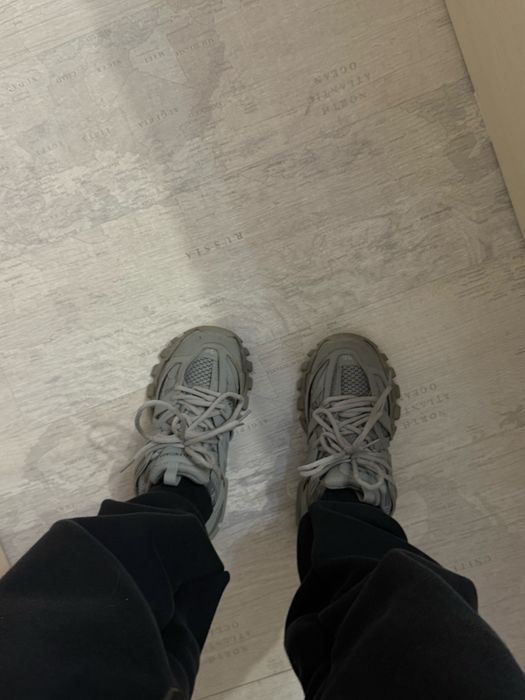 Balenciaga track сиви