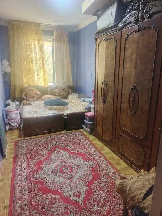 Купить двух комнатную квартиру на Юнусабаде 15 квартал, м Туркистон !