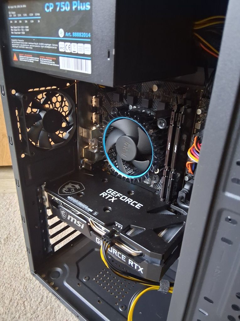 i3 13100f RAM 32GB DDR5 RTX 3050 8GB SSD 256GB
