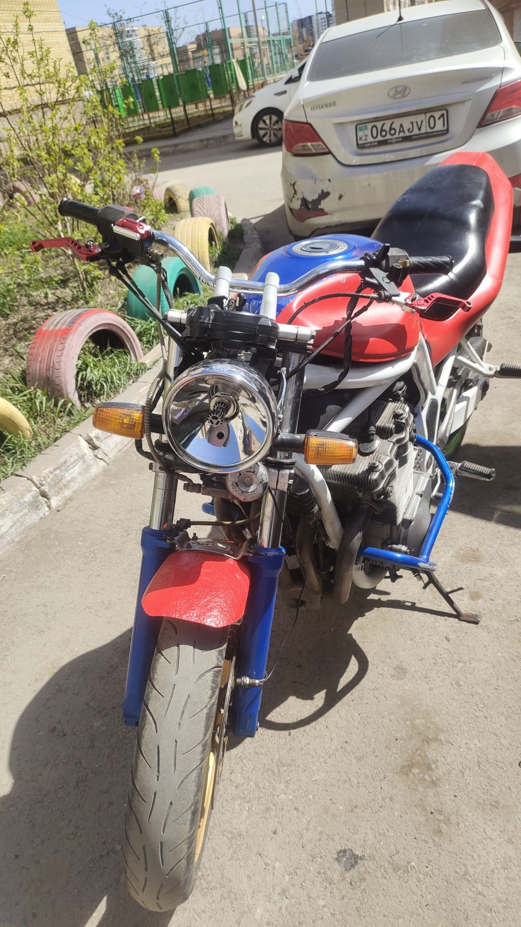 Продам мотоцикл Сузуки GSF600