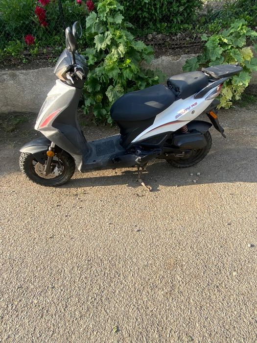 Vând kymco agility rs 50 4 t