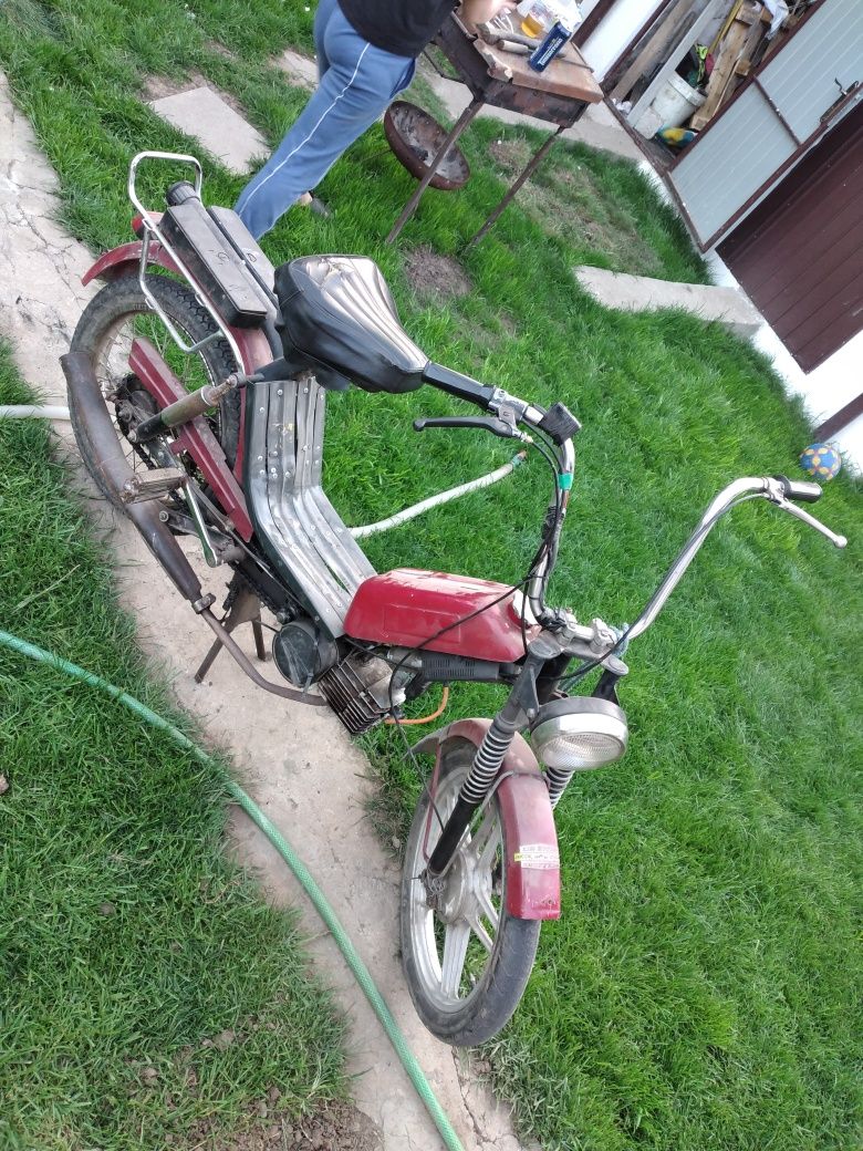 Moped de vanzare