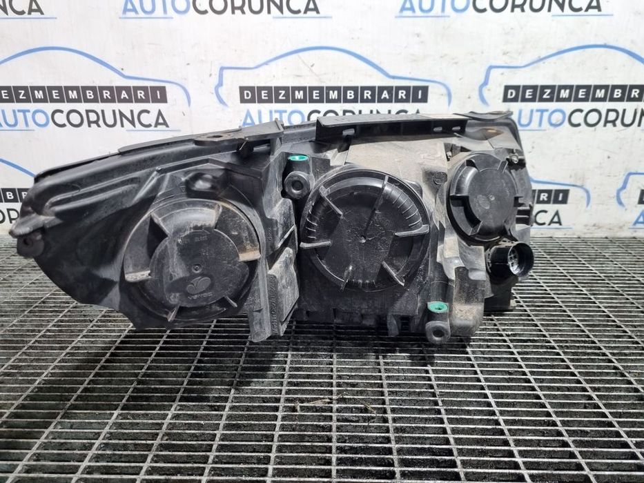 Far Stanga Land Rover Discovery Sport 2014 - 2019 SUV 4 Usi (1244) Fara xenon