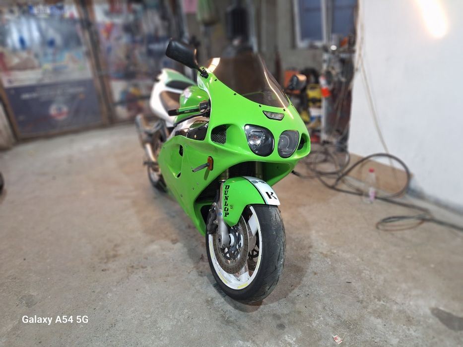 Kawasaki ninja zx7r