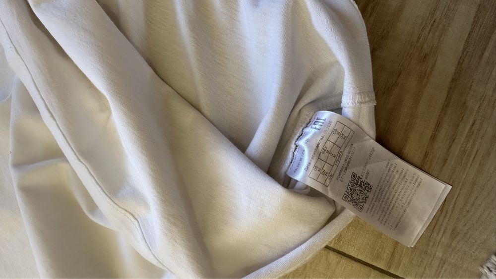 Тениска GUESS с дълъг ръкав