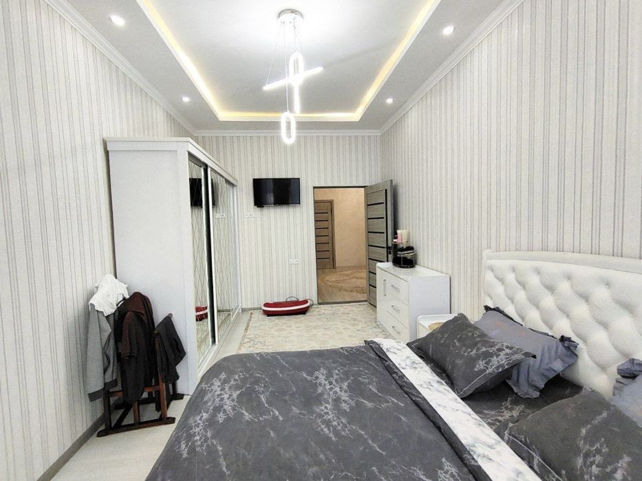 Отличная большая квартира на новостройке