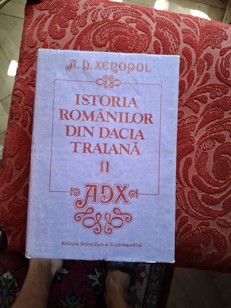 1000 buc cărți de literatura universala, dicționare, romane etc