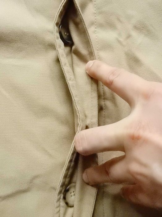 Palton Boss Hugo Boss. Marime 52. Dimensiuni in poza. Impecabil.