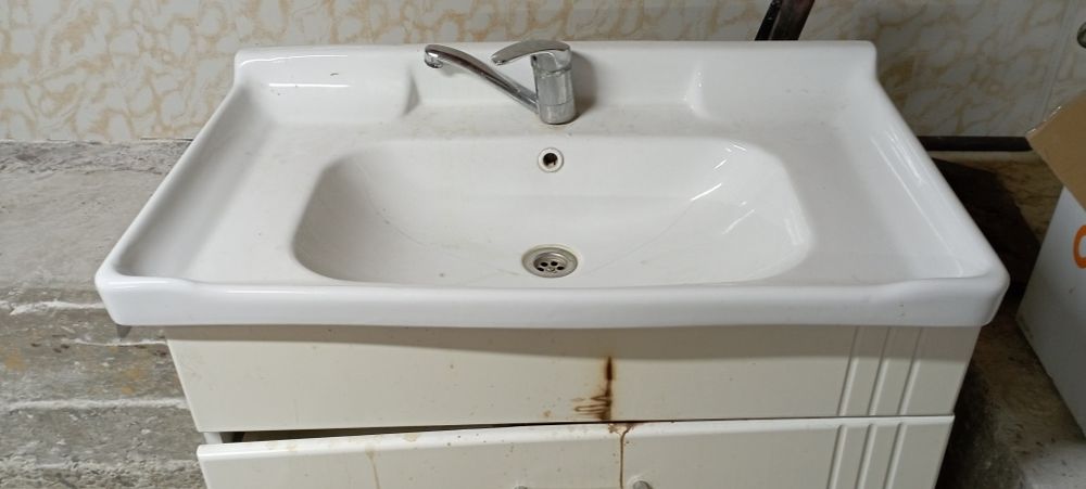 Раковина сотилади