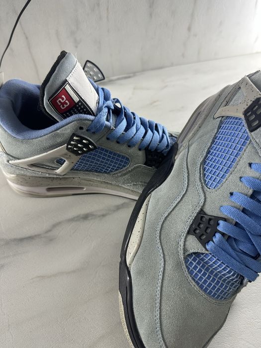 Jordan '4  University Blue