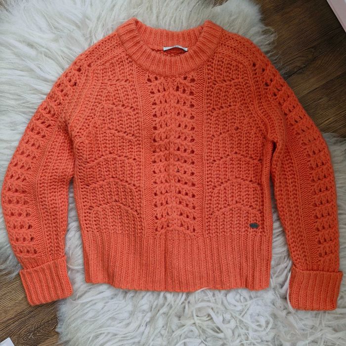 Pulover dama EDC by Esprit, marime XS, purtat rar