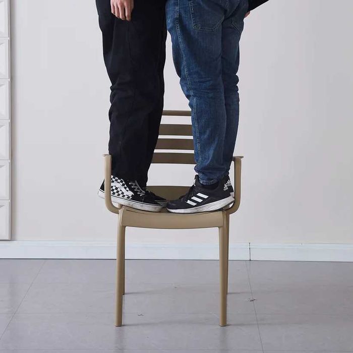 PROMOTIE - Scaune NOI Evenimente, Casa si Gradina - UV