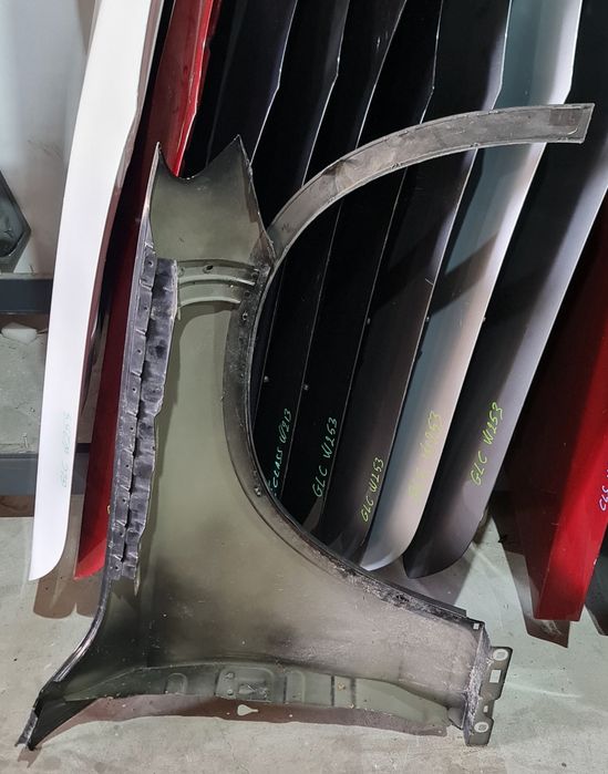 Aripa stanga față Mercedes GLC W253 X253 C253 A253 an 2016-2022