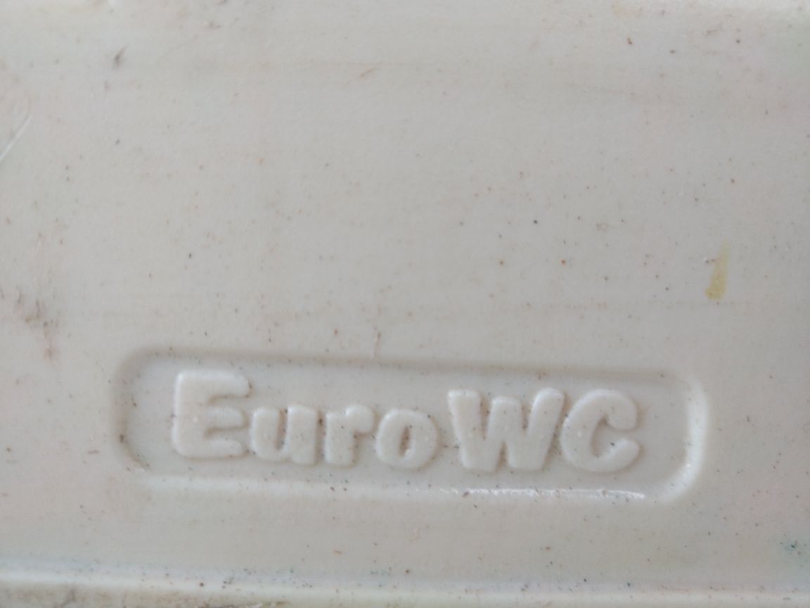 Преносима химическа тоалетна EURO WC
EURO WC
ЦЕНА: 159лв / тел. 089755